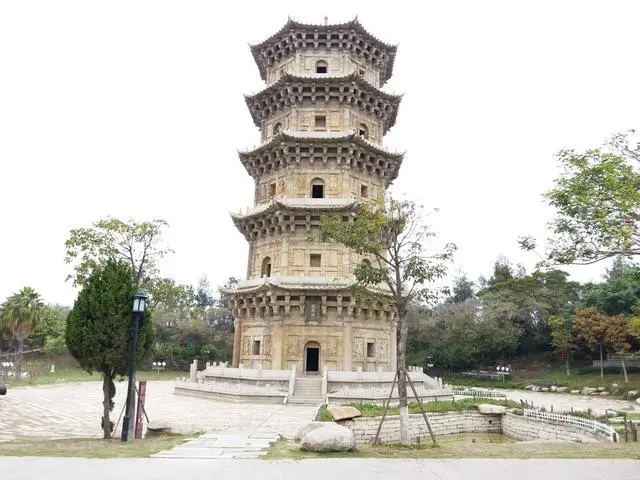 &#19975;&#35937;&#22478;&#20307;&#32946;&#45;&#19975;&#35937;&#22478;&#65288;&#20013;&#22269;&#65289;&#20844;&#21496;