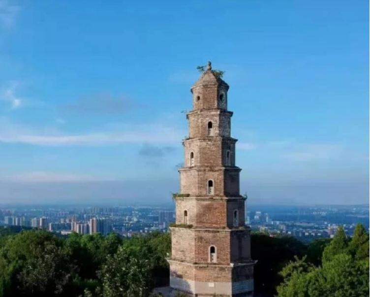 &#19975;&#35937;&#22478;&#20307;&#32946;&#45;&#19975;&#35937;&#22478;&#65288;&#20013;&#22269;&#65289;&#20844;&#21496;