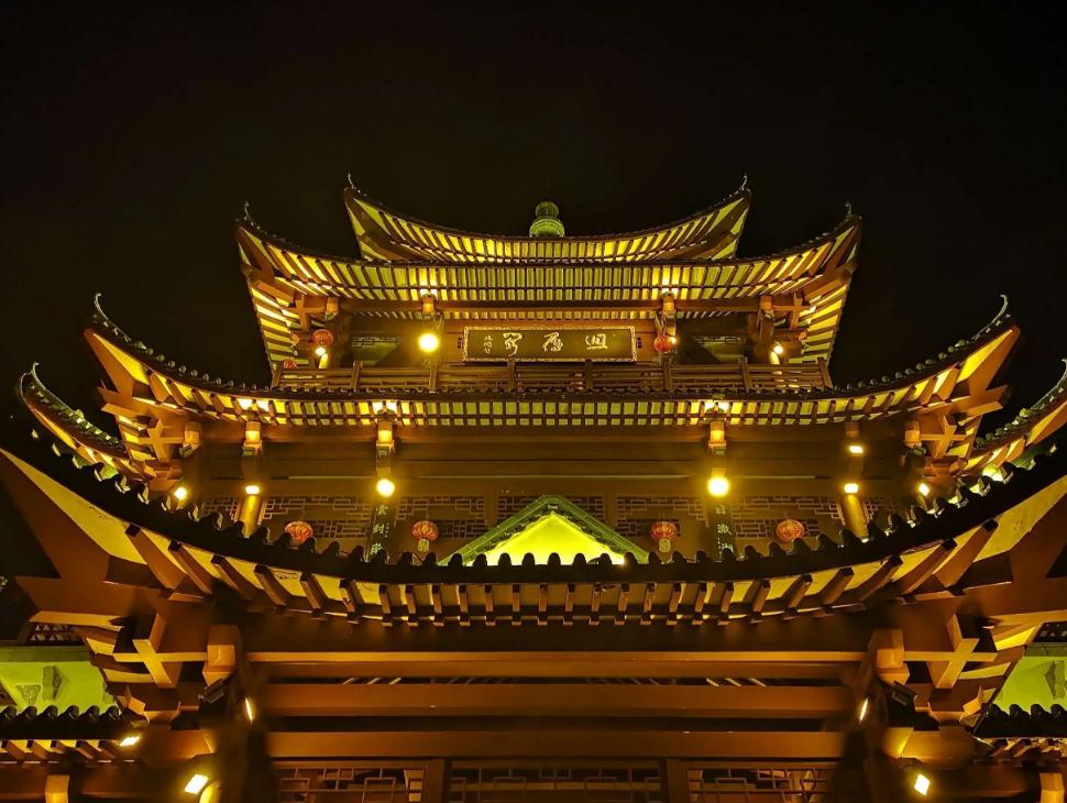 &#19975;&#35937;&#22478;&#20307;&#32946;&#45;&#19975;&#35937;&#22478;&#65288;&#20013;&#22269;&#65289;&#20844;&#21496;
